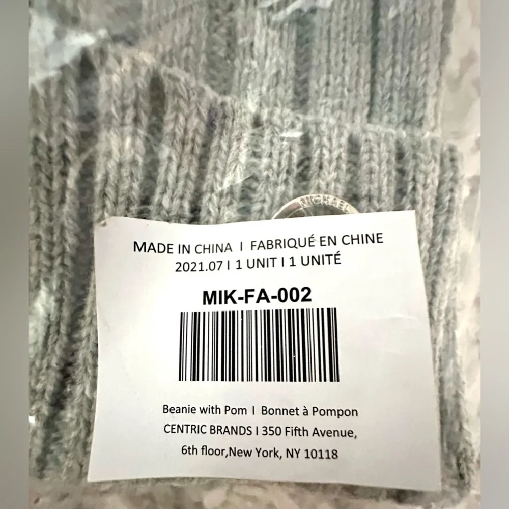 🎸MICHAEL KORS🎸🔥NWT🔥GRAY RIBBED KNIT BEANIE HAT WITH POM